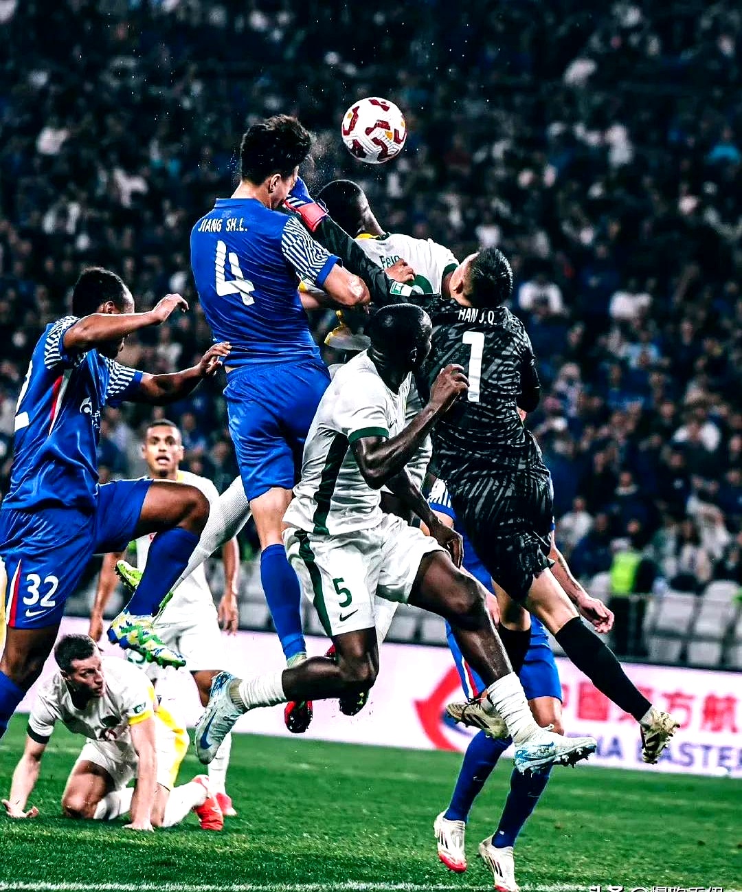 关于比赛节奏紧凑,球员们全力以赴争取每一分的信息 关于比赛节奏紧凑,球员们全力以赴争取每一分的信息