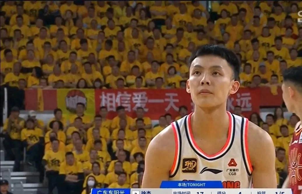 关于赛场硝烟弥漫实力对决，谁能在这场火药味比赛中胜出？的信息