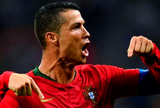 谁能称霸?世界杯赛场强者争夺中 谁能称霸?世界杯赛场强者争夺中