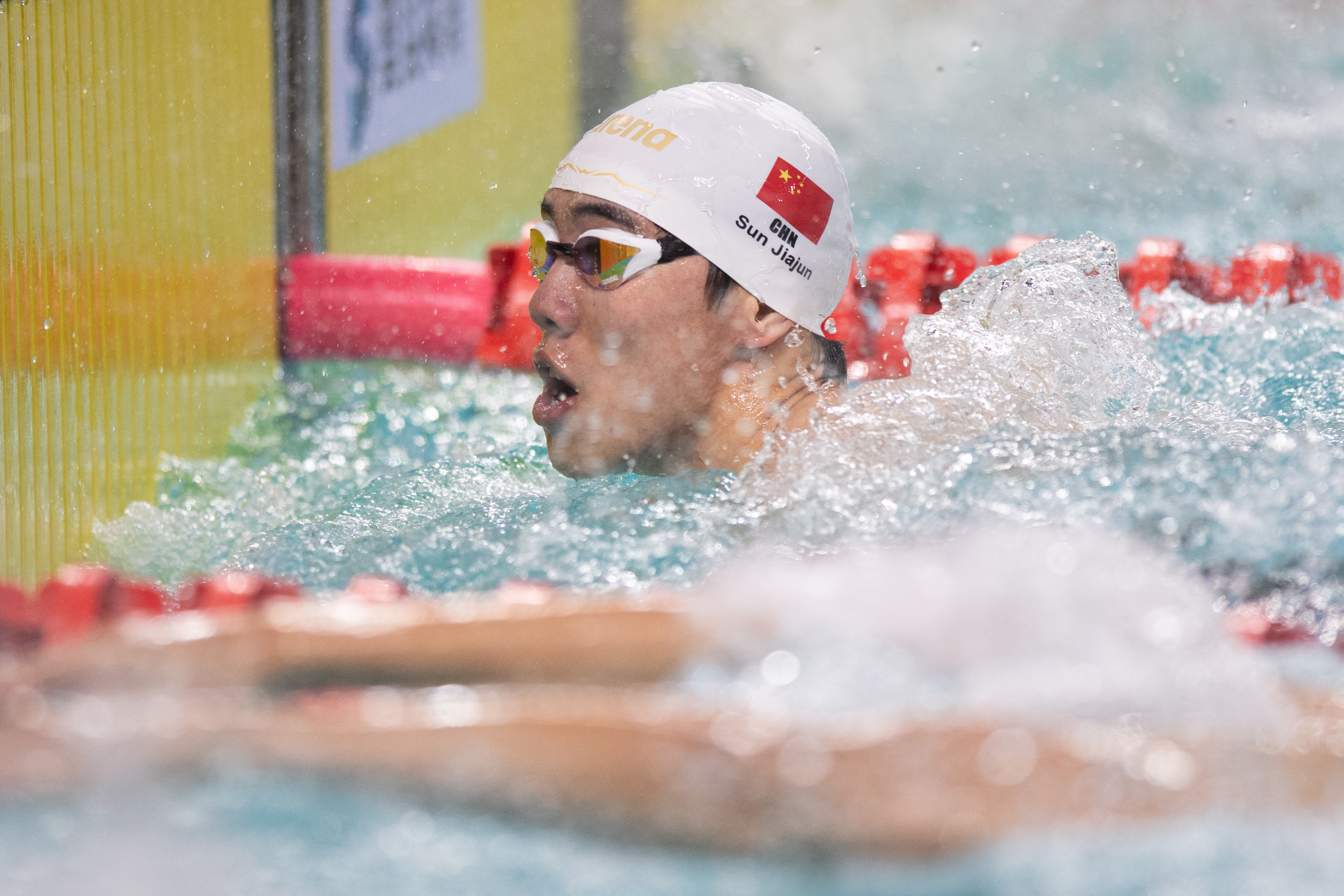 包含游泳比赛:中国选手劲夺金牌的词条 包含游泳比赛:中国选手劲夺金牌的词条