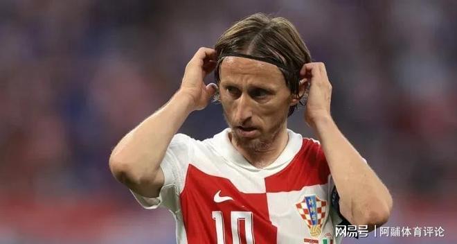 法罗群岛队备战欧预赛比赛,信心十足 法罗群岛队备战欧预赛比赛,信心十足