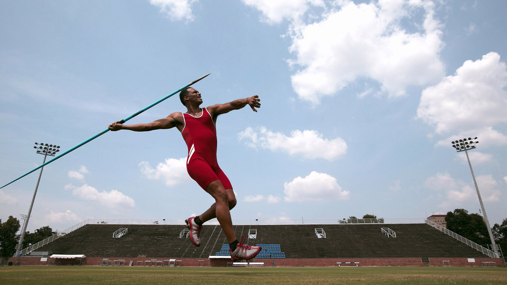 奥运周期的关键之战，上海队轻取爵士的战术启示