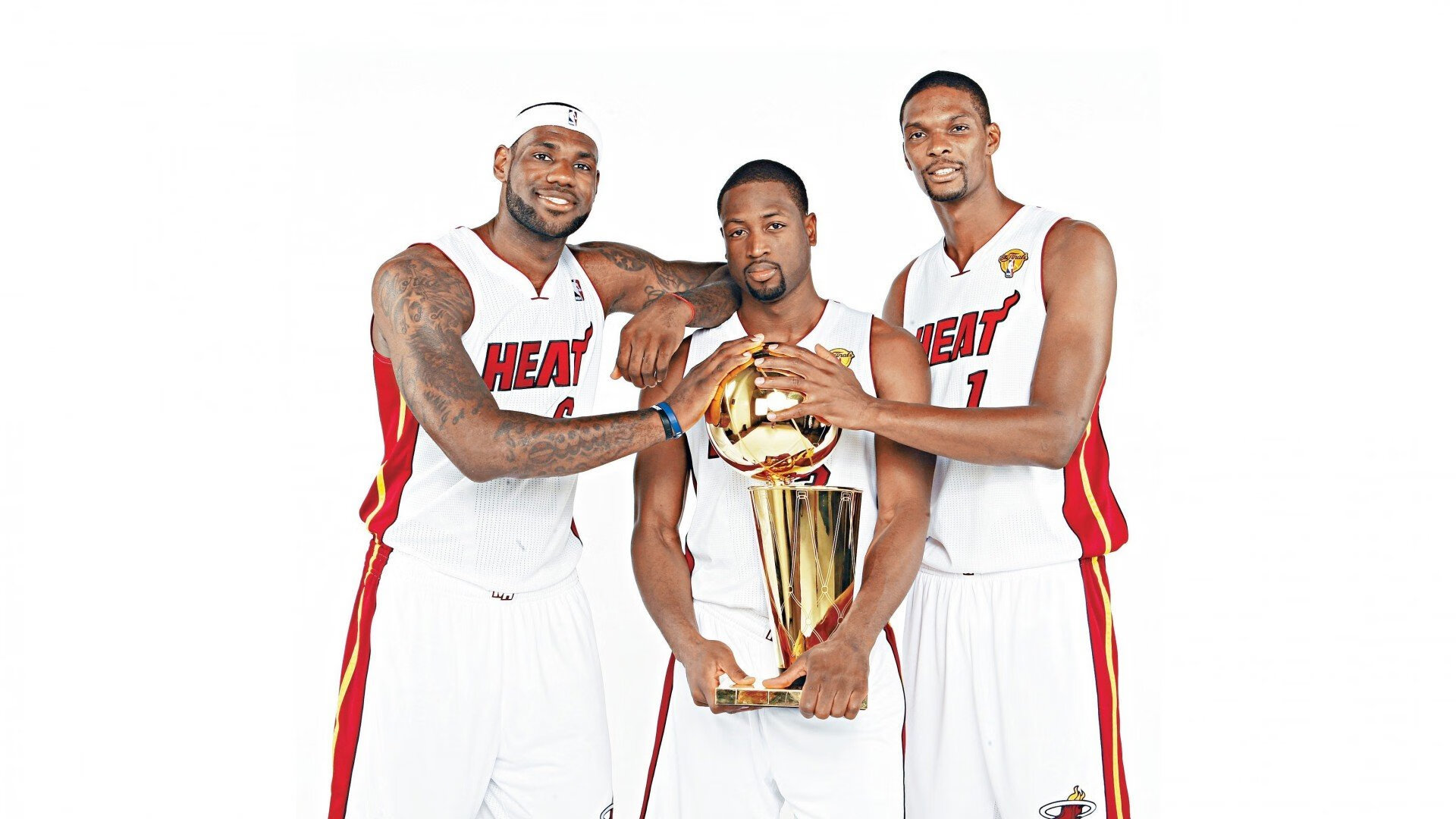 绿茵双城记，拉什福德连续得分拉开差距，拜仁强压波兰展露冠军相