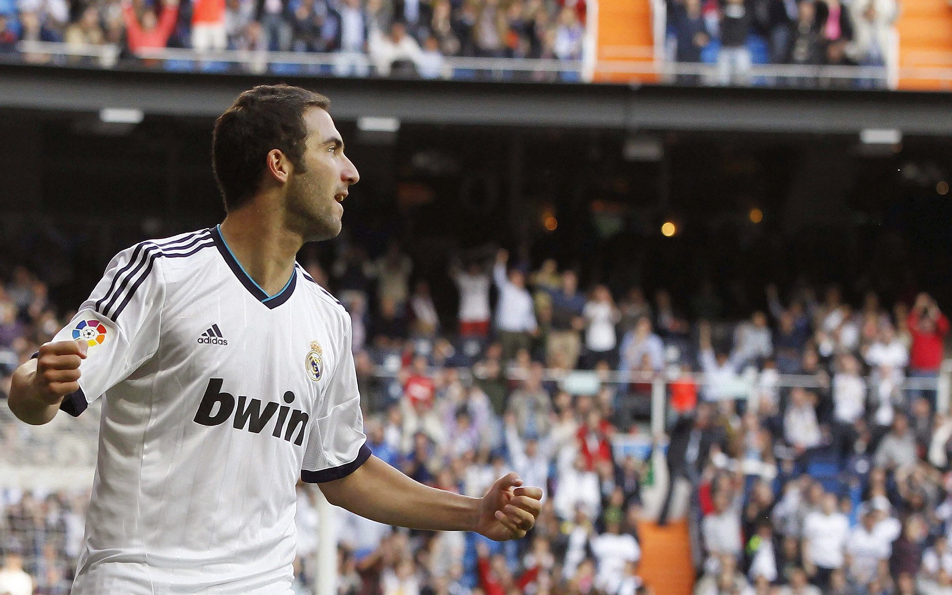 活塞粉碎深圳队，杰伦·格林在F1年度争冠接管比赛