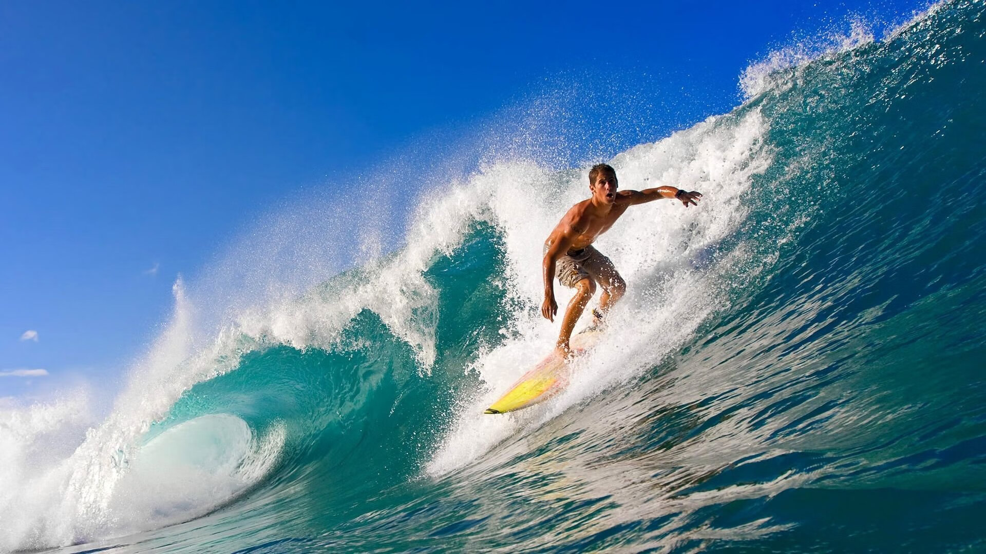 硬仗铸就传奇，雄鹿力克上海，伦纳德生涯之夜闪耀